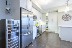 128 Garden Dr Unit 204, Oakville ON L6K2W5