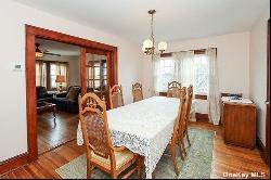 40 Smith Street, Glen Cove NY 11542