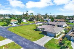 4471 Meadow Creek Circle, Sarasota FL 34233