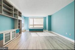 717 S Chris Columbus Boulevard Unit 404, Philadelphia PA 19147