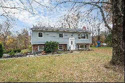 Lovely Home on the New York State Border