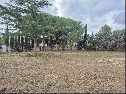 RARE OPPORTUNITY: LAND FOR SALE IN THE CENTER OF NARBONNE