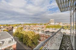 Luxury penthouse with views over the London skyline