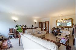 Flat, 3 bedrooms, for Sale