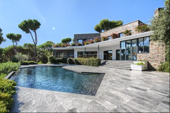 Magnificent property in Calella de Palafrugell with sea views