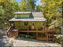 Quintessential Cabin Bungalow in the Heart of the North Georgia Mountains