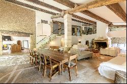 For sale Exclusively between Lourmarin and Bonnieux Rare stone property of 33 hectares