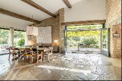 For sale Exclusively between Lourmarin and Bonnieux Rare stone property of 33 hectares