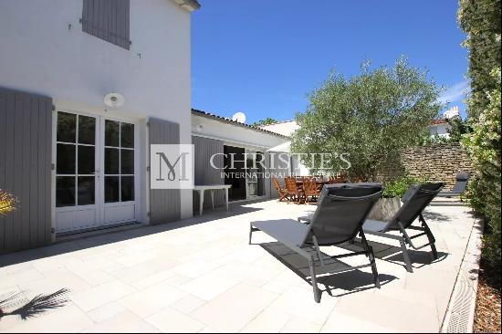 Les Portes en Ré - Character house in the heart of a village