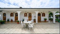 Six bedroom villa with pool and garden, for sale in Maia, Portugal