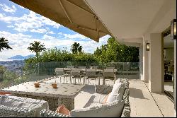 Le Cannet - Modern villa in perfect condition with sea view.