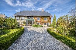 Superb, charming house with large plot 40 minutes from Geneva