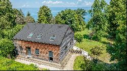 VILLA PIEDS DANS L'EAU À THONON-LES-BAINS