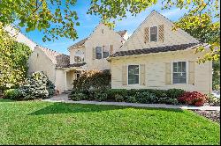 Colonial Home in Arborview