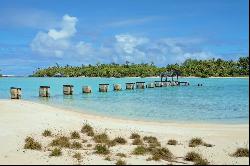 Rangiroa - Beautifully landscaped private island