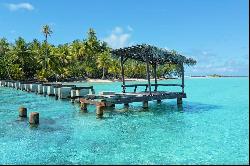 Rangiroa - Beautifully landscaped private island