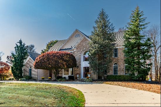 Scenic, Sought-After Ireland Brook Estates