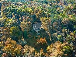 Exquisite Hilltop Country Estate