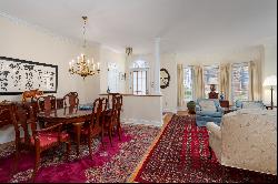 Governors Lane Townhouse Full of Updates and Custom Features