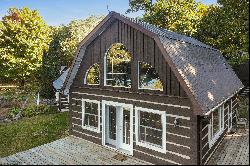 Idyllic Log Cabin