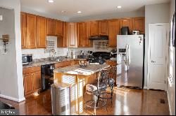 602 Matisse Way, Williamstown NJ 08094