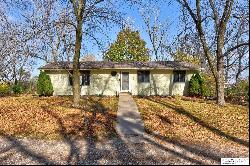 10076 Queens Terrace, Omaha NE 68142