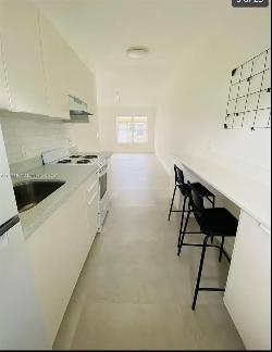 2001 NE 167th St Unit 8, North Miami Beach FL 33162