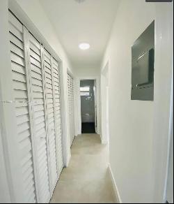 2001 NE 167th St Unit 8, North Miami Beach FL 33162