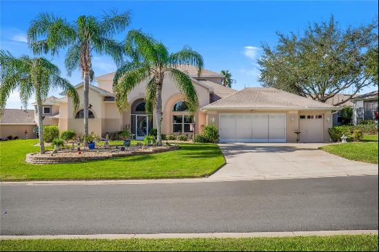 5740 Bounty Circle, Tavares FL 32778