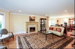 183 Aldershot Lane, Manhasset NY 11030