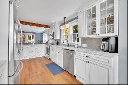 27 Beach Avenue, East Lyme CT 06357