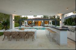 Enchanting contemporary villa with custom interiors in Las Brisa, Marbella 29660