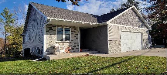 359 NYE Street, Hortonville WI 54944