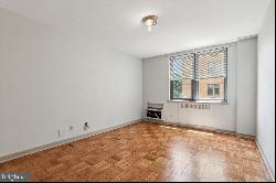 2601 Pennsylvania Avenue Unit 433, Philadelphia PA 19130