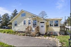 58D Kelsey Place, Madison CT 06443