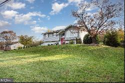 579 Baumgardner Road, Willow Street PA 17584