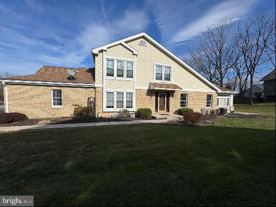 146 Stone Hedge Court, Lebanon PA 17042