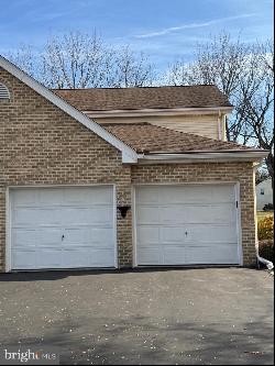 146 Stone Hedge Court, Lebanon PA 17042