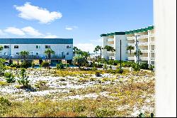 30A East Studio Condo With Gulf Views Overlooking Pool 