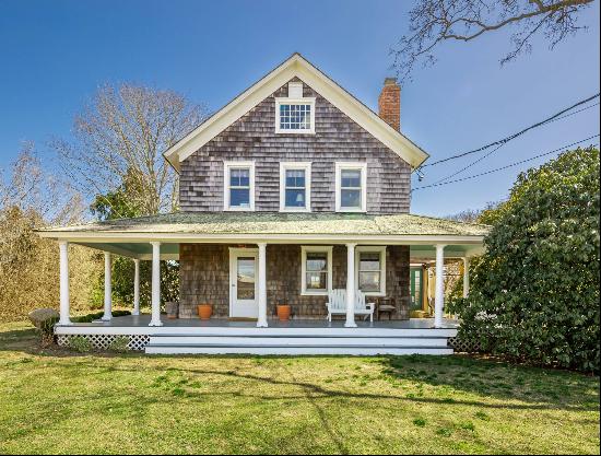 Bridgehampton South, Close to the Ocean