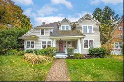 5 Pleasantview Ave, Longmeadow MA 01106