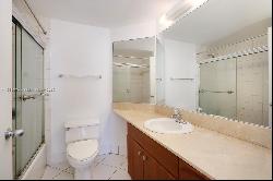 701 Brickell Key Blvd Unit 1412, Miami FL 33131