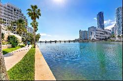 701 Brickell Key Blvd Unit 1412, Miami FL 33131