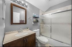 1115 W 18TH Place, Chicago IL 60608