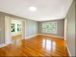 2075 Beacon Street, Newton MA 02468