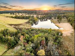 MODERN COUNTRY HOME AND ACREAGE FOR SALE IN EAST TX