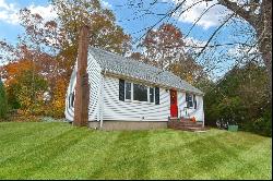 19 Meadowview Rd, Foxboro MA 02035