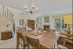 Lovely Townhouse in Cranbury Neighborhood