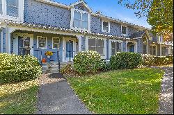 Lovely Townhouse in Cranbury Neighborhood