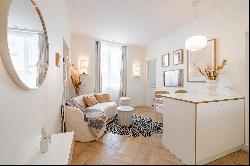 Renovated and furnished one bedroom apartment in the heart of Vieux-Nice.